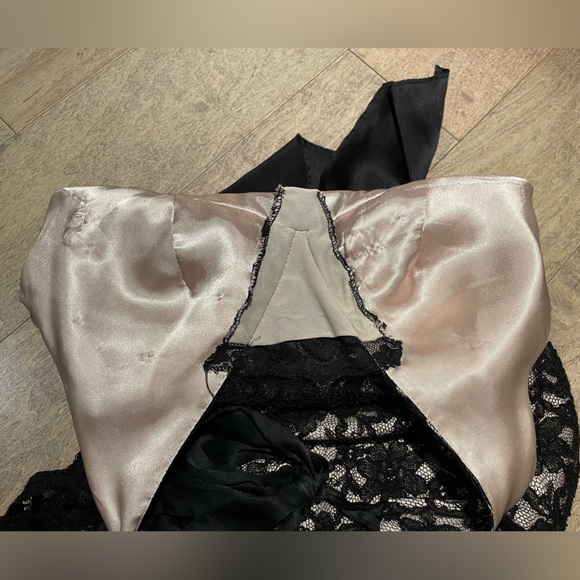 White House Black Market size 0 halter lace dress - Picture 6 of 10